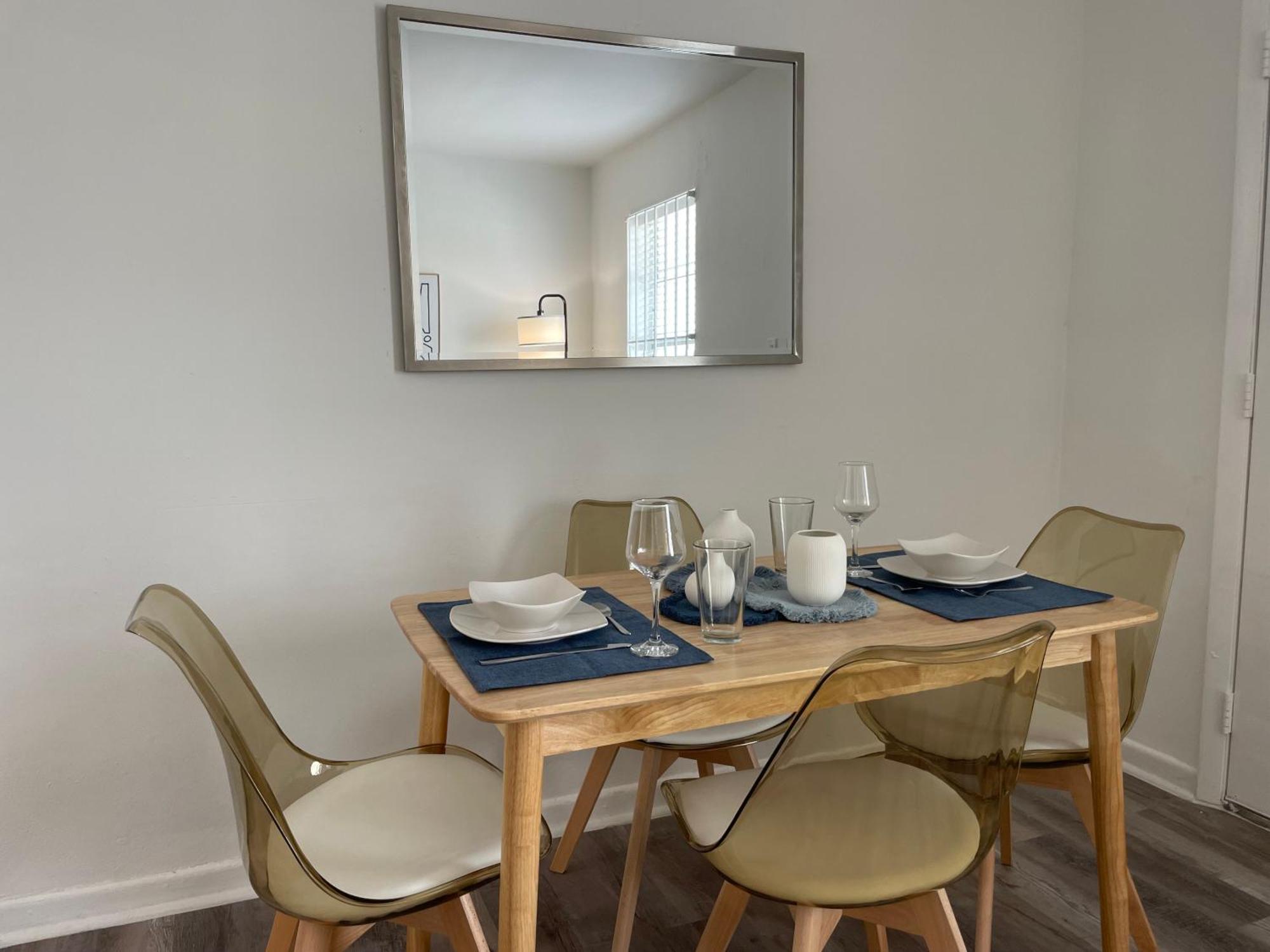 Remodeled Little Havanna Apartments Great Location Miami Exterior foto