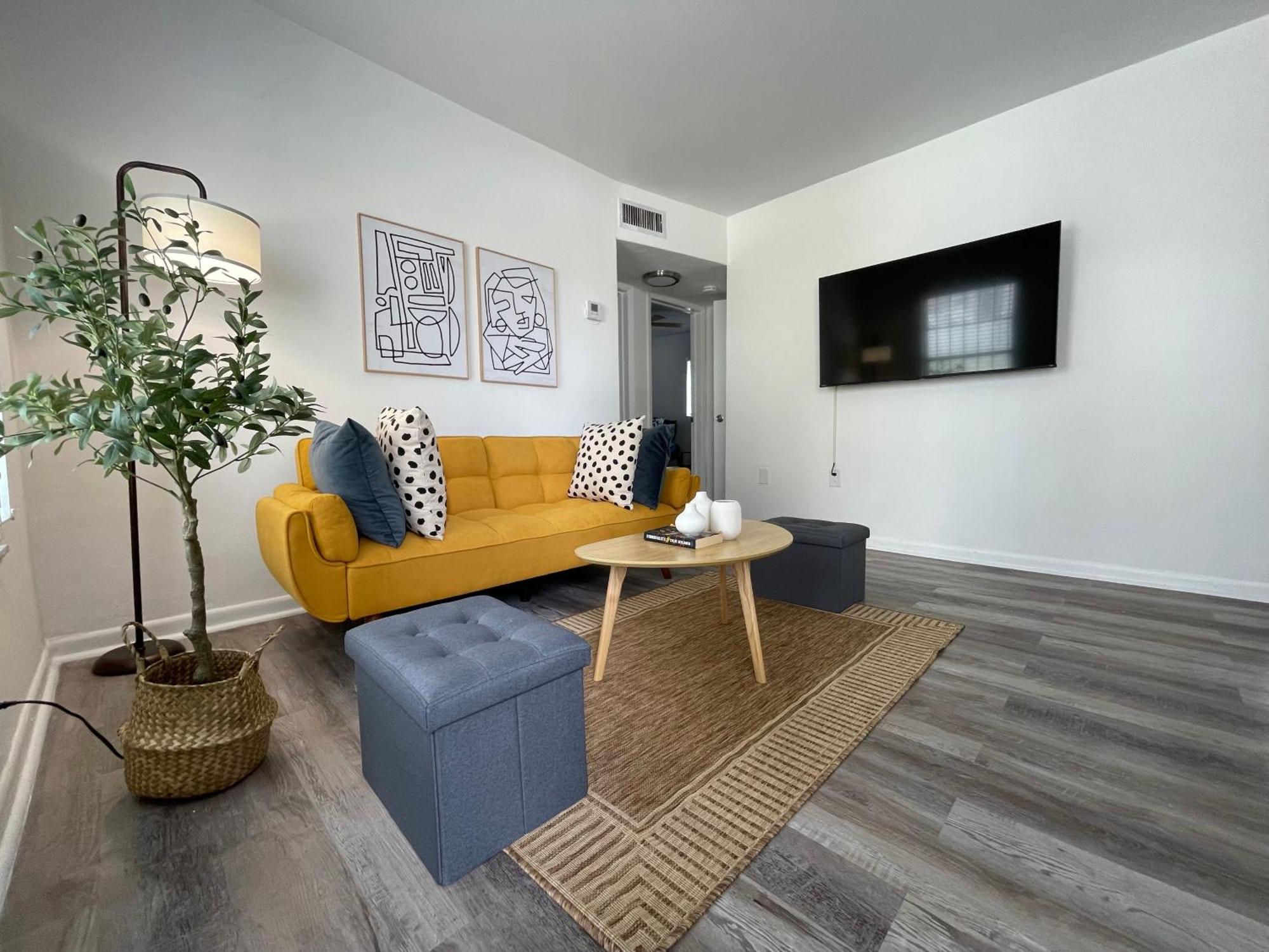 Remodeled Little Havanna Apartments Great Location Miami Exterior foto